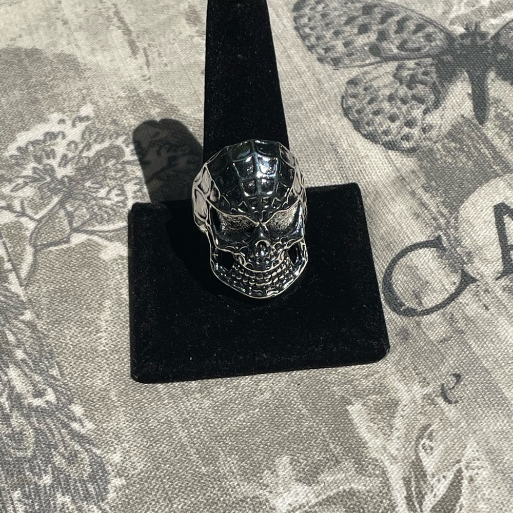 Silver Skull Ring